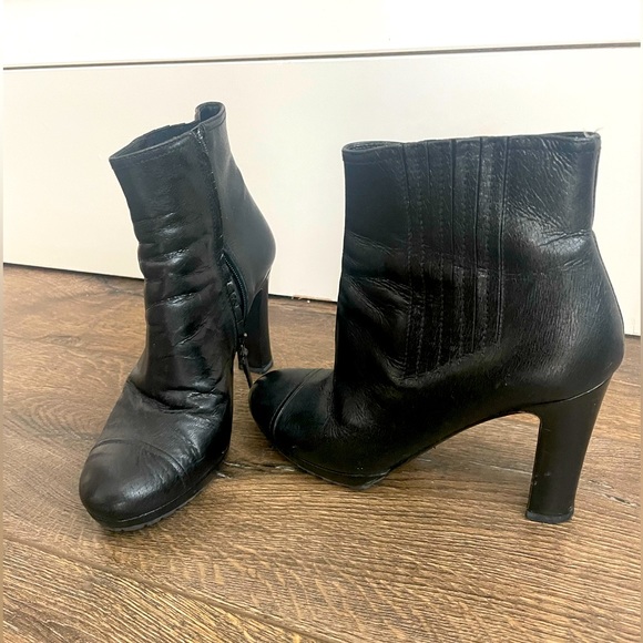 Prada Authentic leather platforms booties size 37.5 black - Picture 2 of 7